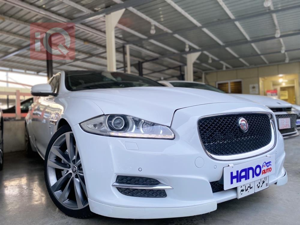 جاكوار XJ